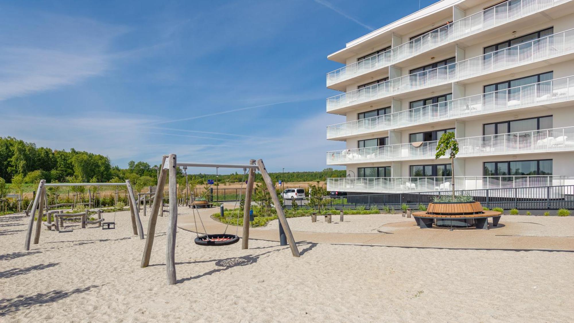 Apartament Lux Tukan B004, Polanki Aqua - Holiday City Колобжег Экстерьер фото